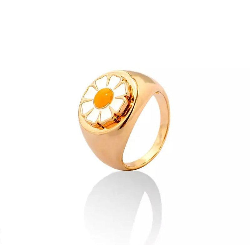 Gold Chunky Flower Rings - Sour Puff Shop